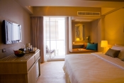 Aya Boutique Hotel Pattaya - Studio Premier & Deluxe Room