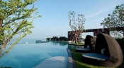 Hilton Pattaya - Relax Infinity Pool Level 16