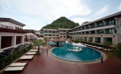 Kacha Resort and Spa - Swimming Pool - Hillside