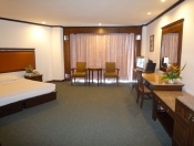 Royal Palace Hotel - Deluxe Room (2)
